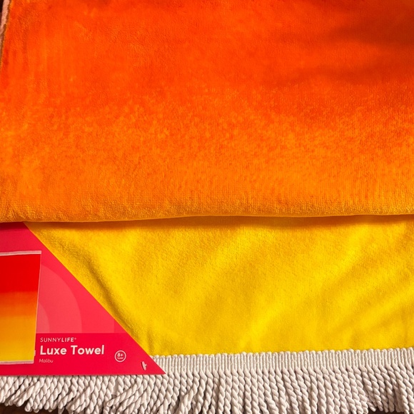 Sunny Life Luxe Towel 100% Combed Cotton 69 X 35.5”